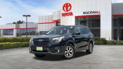 Crystal Black Silica 2023 Subaru Forester Premium
