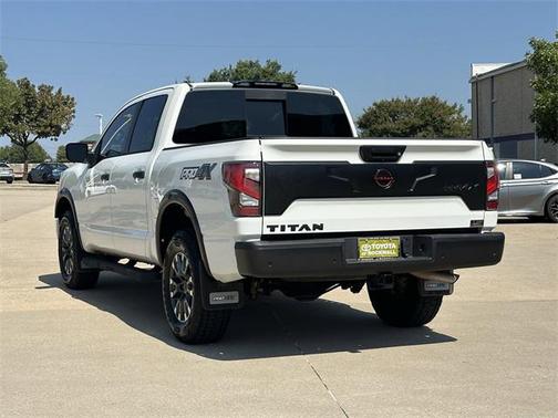 2024 Nissan Titan PRO-4X