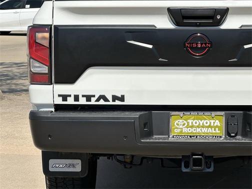 2024 Nissan Titan PRO-4X
