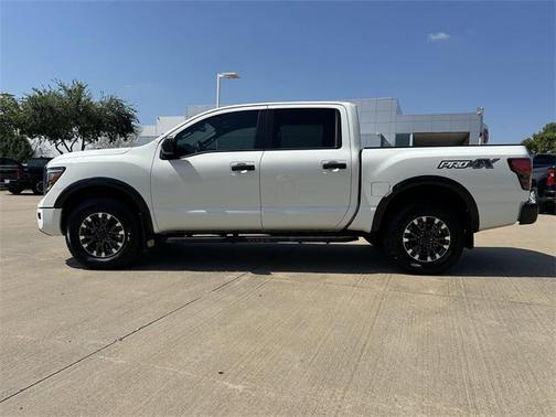 2024 Nissan Titan PRO-4X