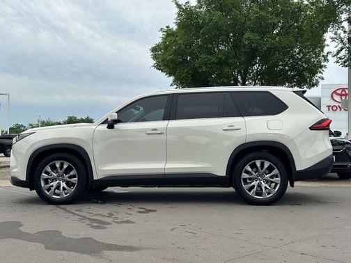 Coastal Cream 2024 Toyota Grand Highlander Limited