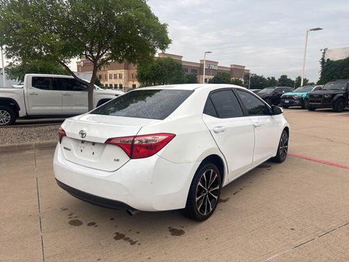 Super White 2019 Toyota Corolla LE