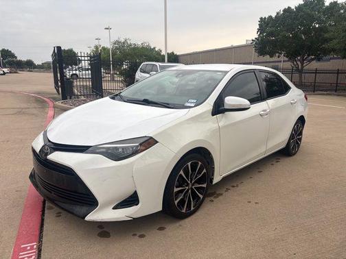 Super White 2019 Toyota Corolla LE