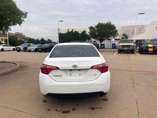 Super White 2019 Toyota Corolla LE