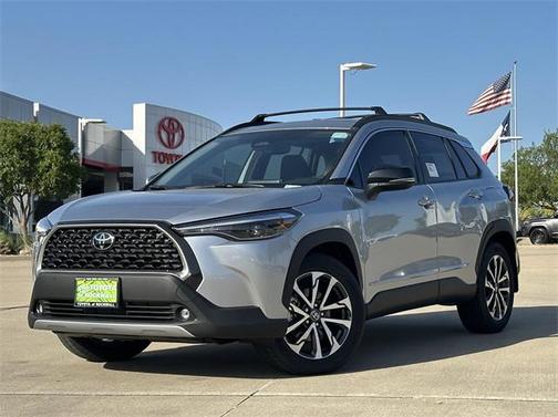 2025 Toyota Corolla Cross XLE