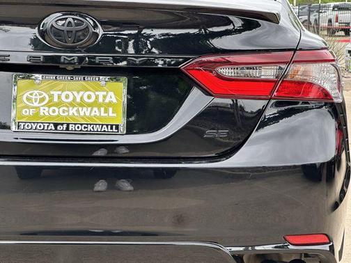 Midnight Black Metallic 2023 Toyota Camry SE