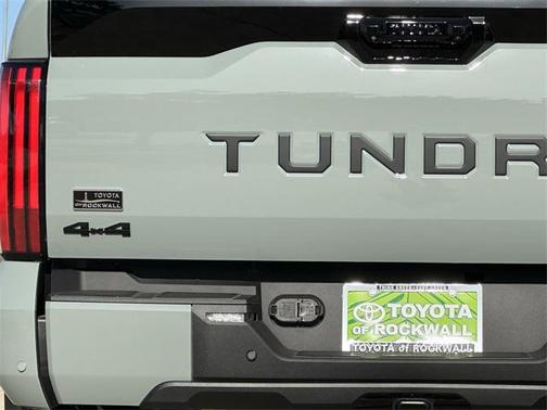 2025 Toyota Tundra Hybrid Platinum