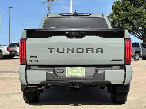2025 Toyota Tundra Hybrid Platinum