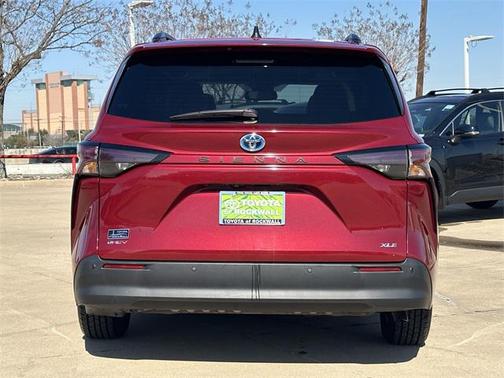 2025 Toyota Sienna XLE