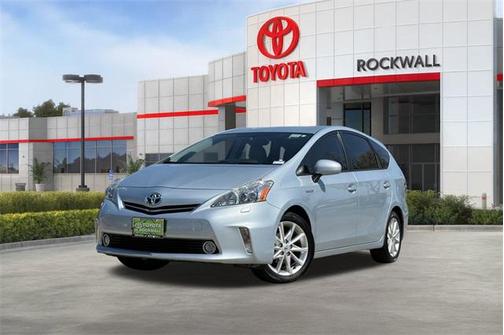 2013 Toyota Prius v Five