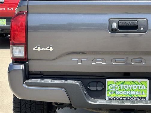 2018 Toyota Tacoma SR