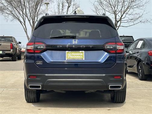 2025 Honda Pilot Sport