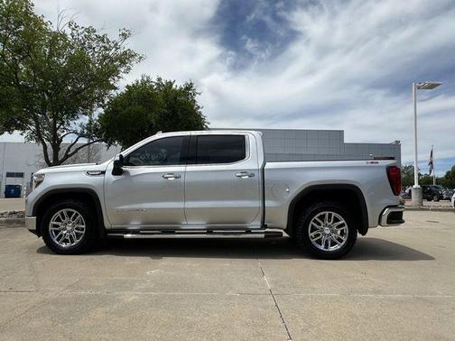 Quicksilver Metallic 2022 GMC Sierra 1500 SLT