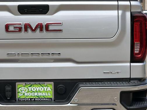 Quicksilver Metallic 2022 GMC Sierra 1500 SLT