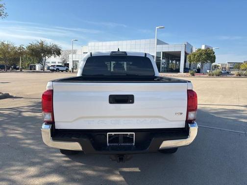 2017 Toyota Tacoma Base