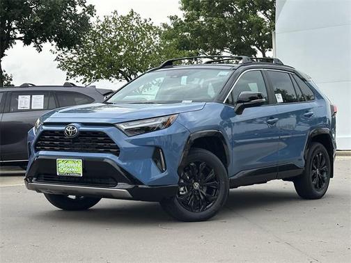 2025 Toyota RAV4 Hybrid SE