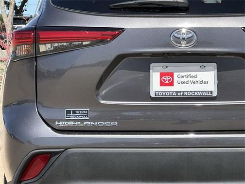 2021 Toyota Highlander L