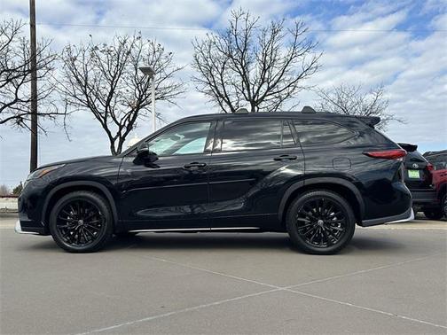 2023 Toyota Highlander XSE