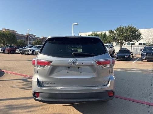 2016 Toyota Highlander LE Plus