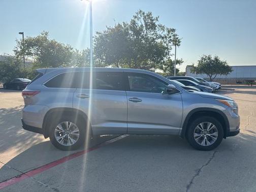 2016 Toyota Highlander LE Plus