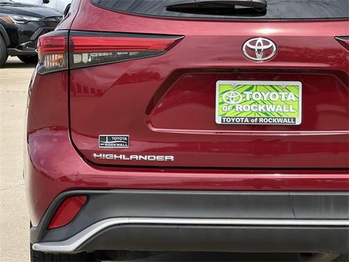 2022 Toyota Highlander XSE