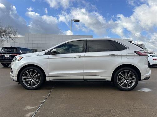 2019 Ford Edge Titanium