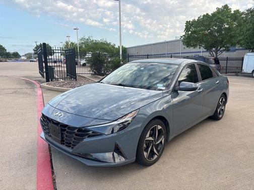 2023 Hyundai ELANTRA Limited