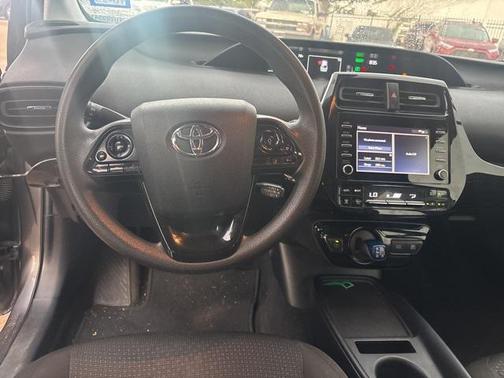 2020 Toyota Prius LE