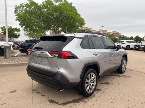 Silver Sky Metallic 2021 Toyota RAV4 XLE Premium