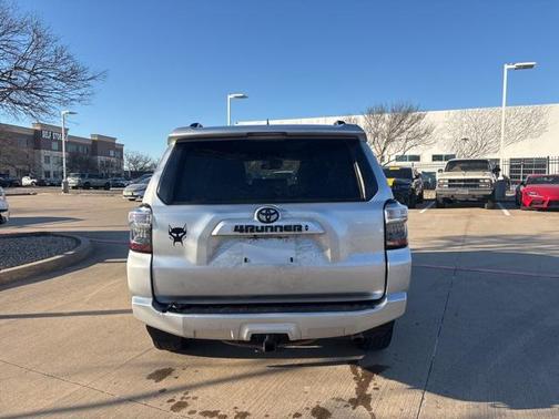 2022 Toyota 4Runner SR5