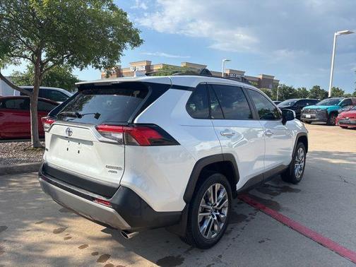 Wind Chill Pearl 2023 Toyota RAV4 Limited