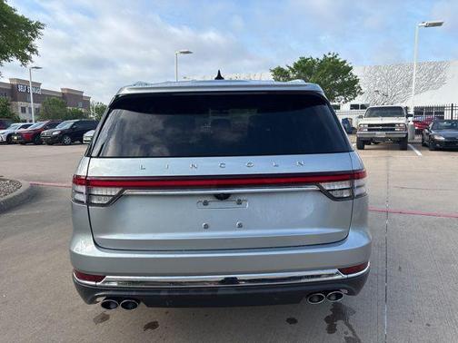 Silver Radiance Metallic Clearcoat 2023 Lincoln Aviator Standard