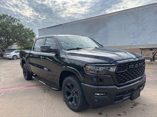 Diamond Black Crystal Pearlcoat 2025 RAM 1500 Big Horn/Lone Star
