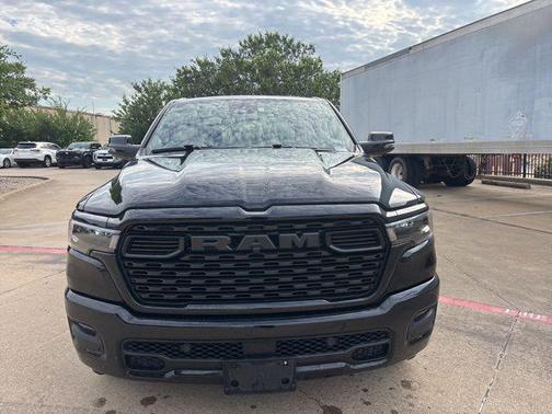 Diamond Black Crystal Pearlcoat 2025 RAM 1500 Big Horn/Lone Star