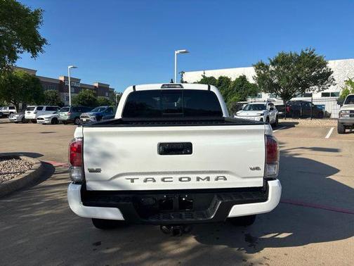 Ice Cap 2023 Toyota Tacoma TRD Sport