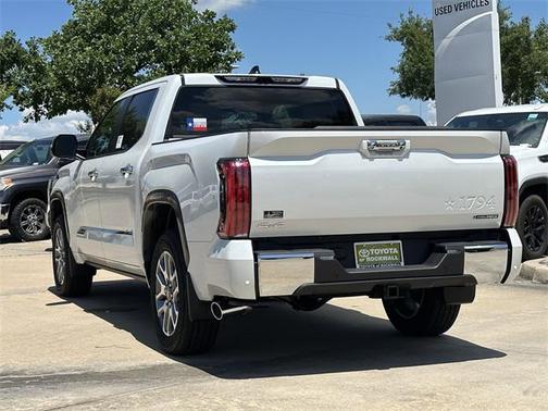 2025 Toyota Tundra Hybrid 1794 Edition