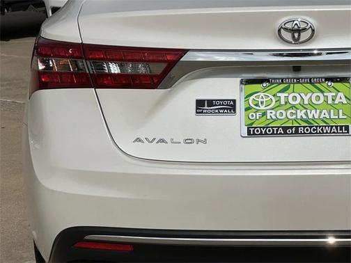 2017 Toyota Avalon XLE Premium