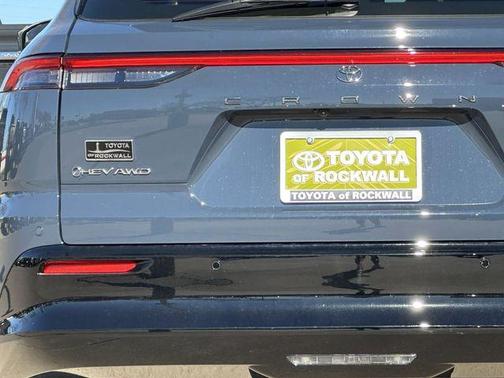 2025 Toyota Crown Signia Limited