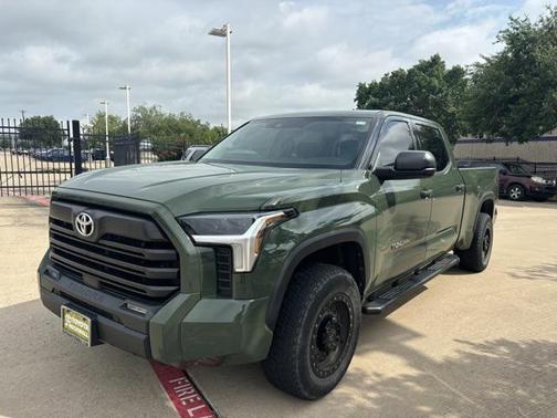 2022 Toyota Tundra SR5