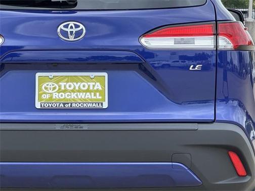 2025 Toyota Corolla Cross LE