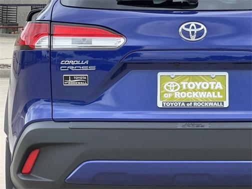 2025 Toyota Corolla Cross LE