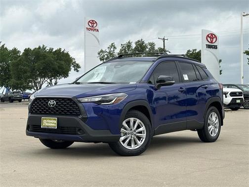 2025 Toyota Corolla Cross LE