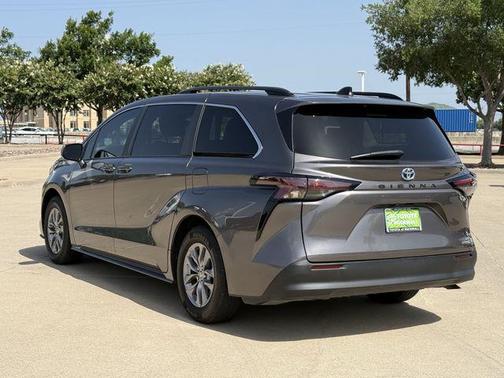 Predawn Gray Mica 2024 Toyota Sienna LE