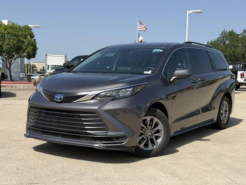 Predawn Gray Mica 2024 Toyota Sienna LE