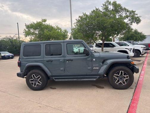 Anvil Clear Coat 2024 Jeep Wrangler 4-Door Sahara 4x4