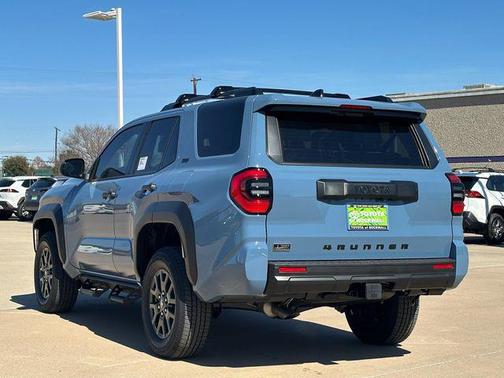 2026 Toyota 4Runner SR5