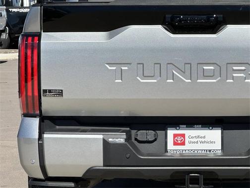 2024 Toyota Tundra Hybrid Platinum