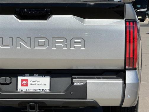 2024 Toyota Tundra Hybrid Platinum