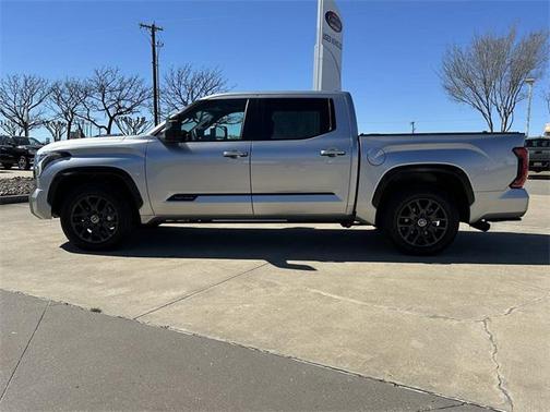 2024 Toyota Tundra Hybrid Platinum