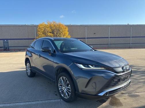 2022 Toyota Venza XLE